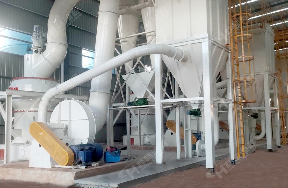 時產5噸的磨粉機hcq1500擺式磨粉機華某新材料投產